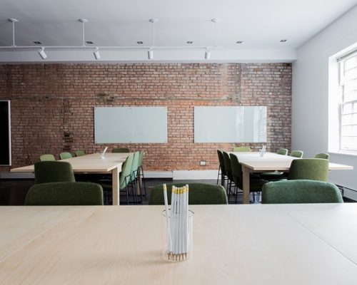 Icon Dutch language course in page 'Work & Travel'